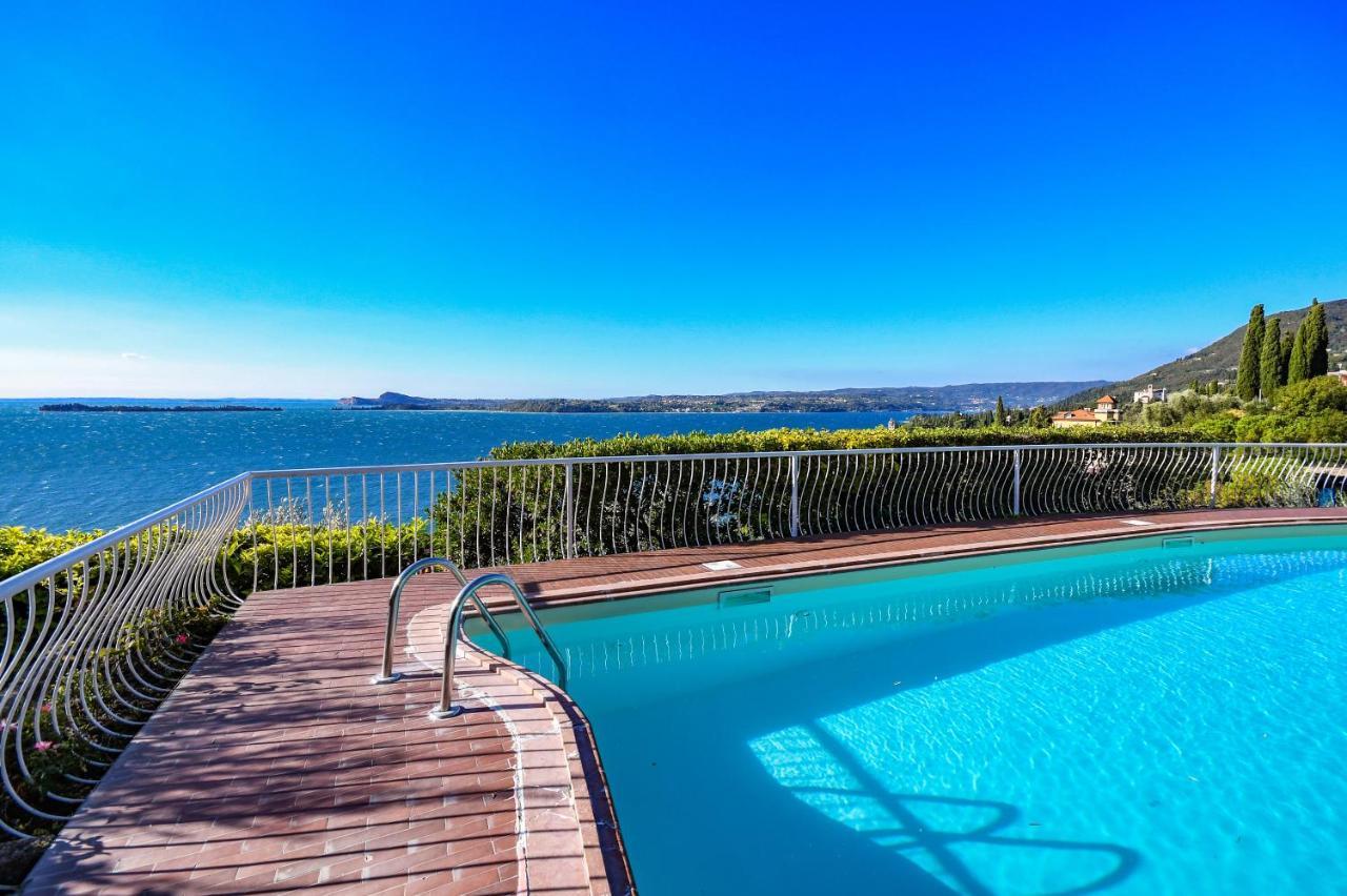 La Villa Fasano Gardone Riviera Exterior photo