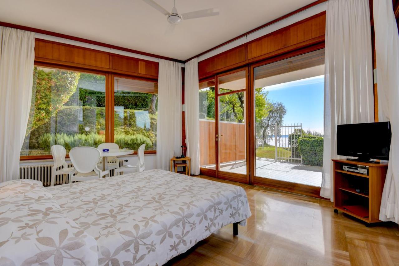 La Villa Fasano Gardone Riviera Exterior photo