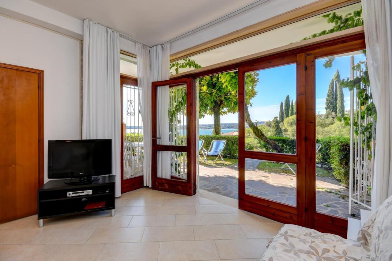 La Villa Fasano Gardone Riviera Exterior photo